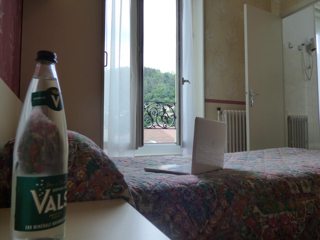 Hotel Saint Jean Vals-les-Bains Εξωτερικό φωτογραφία